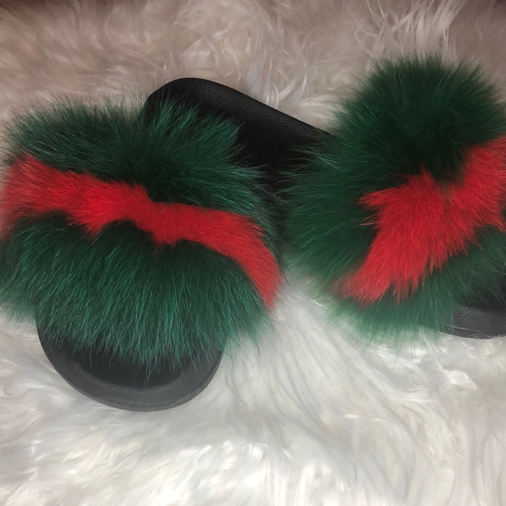 green and red fur slides